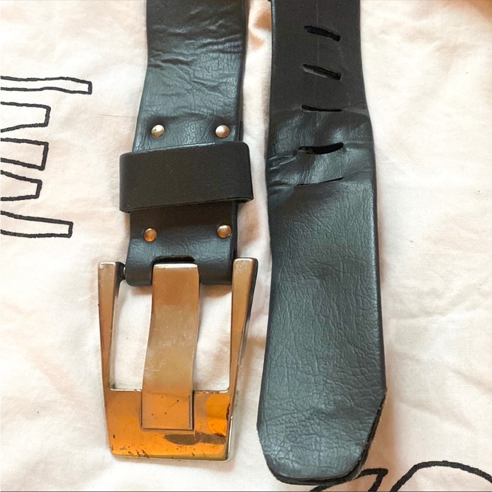 Black leather thin belt with unique buckle